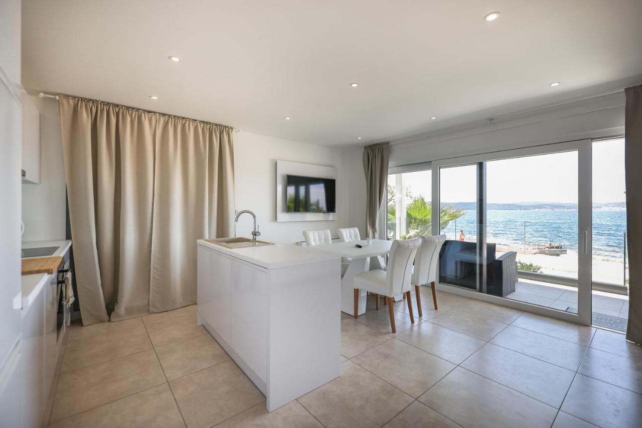بيبينيا Paradise On The Beach Apartments المظهر الخارجي الصورة